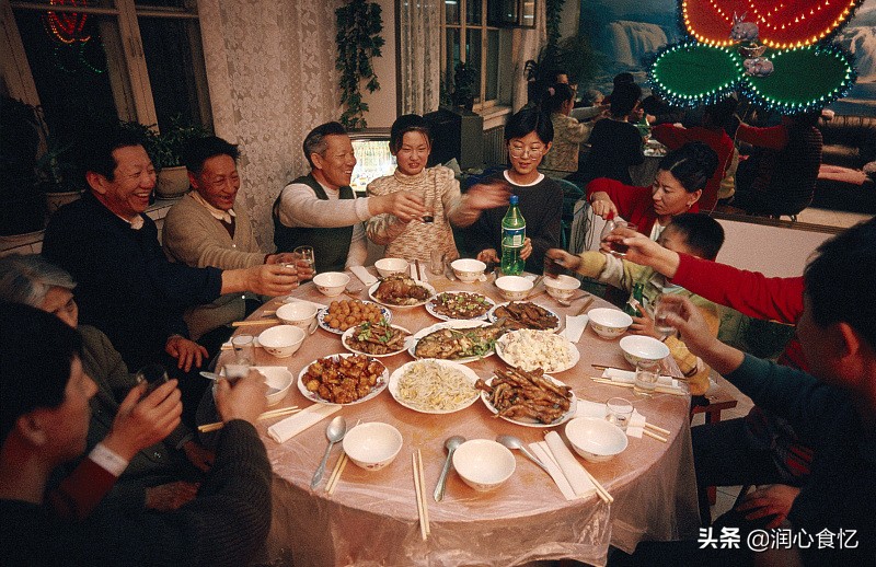 中国餐桌上的10大礼仪，您了解多少？值得每个人学习，老传统别丢