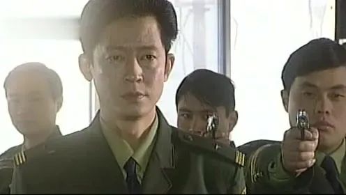国产警匪剧三十年沉浮史：在这些狠片面前，《扫黑风暴》只是小弟
