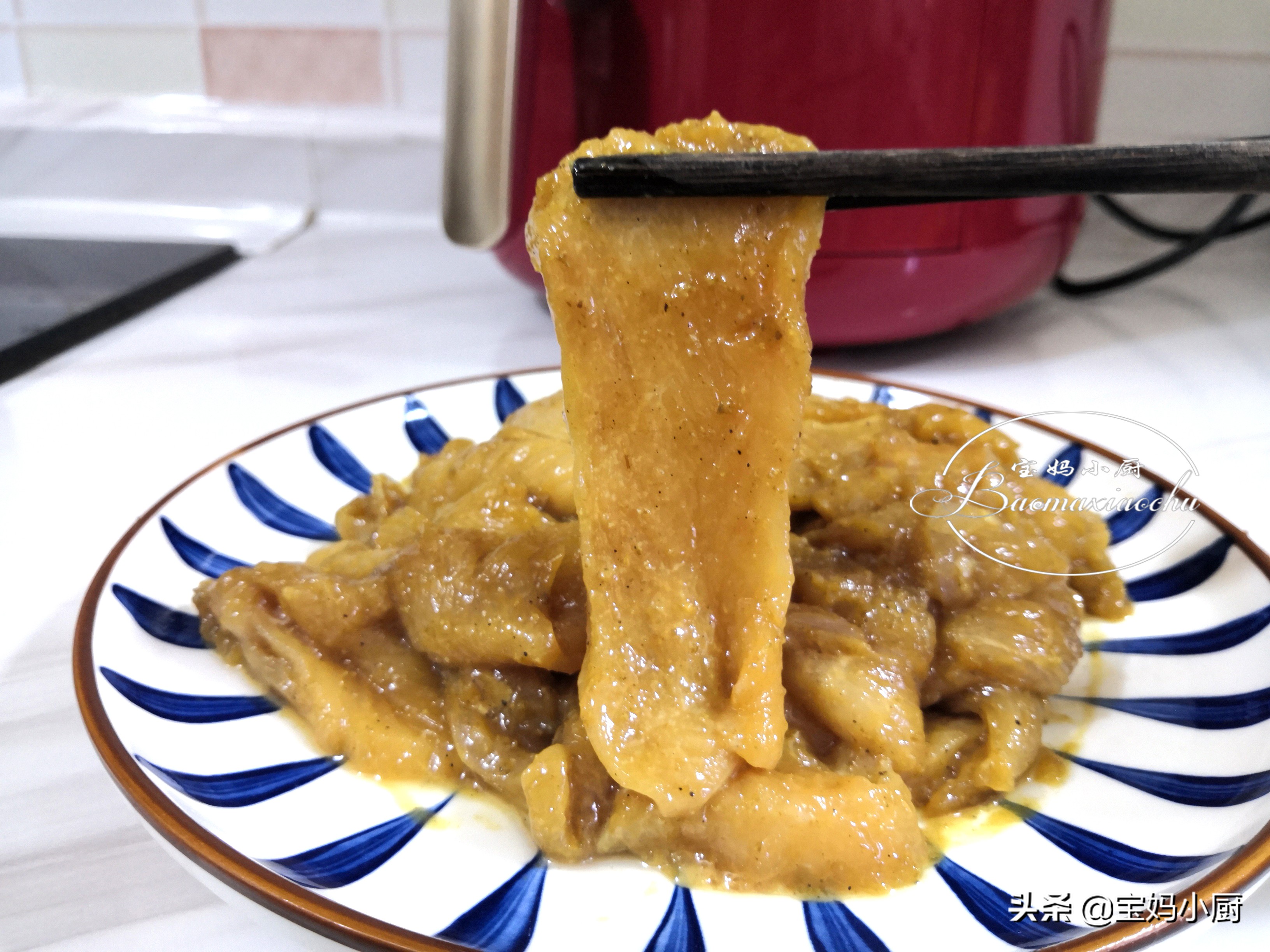 减脂要吃鸡胸肉，我就服这做法，无油也不柴，吃起来嫩香嫩香的