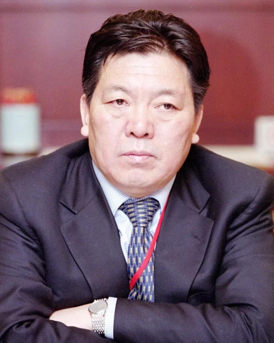 两个闻喜籍亿万富豪，同样的资不抵债，李兆会逃亡，赵恩龙跳楼