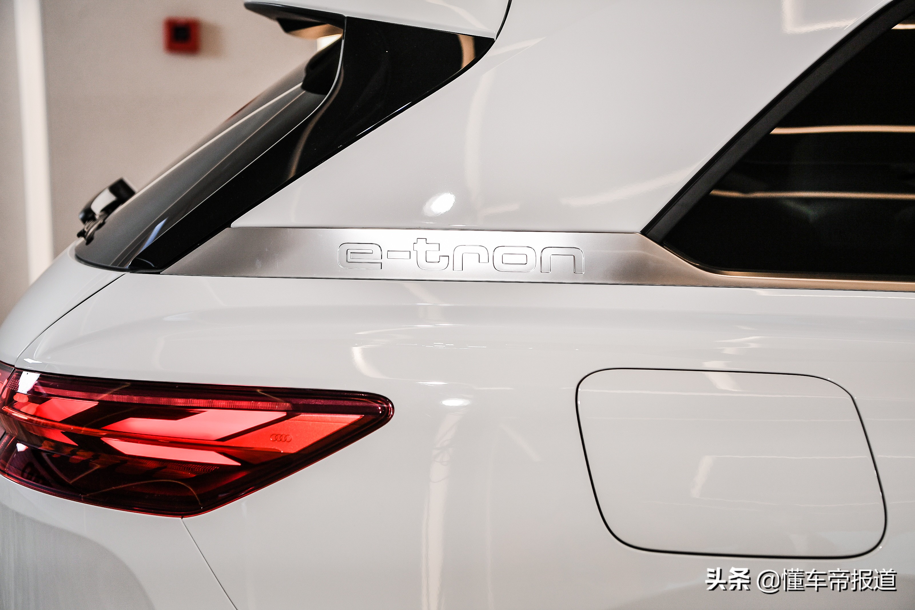 新车 | 比Q5L实用！奥迪Q5 e-tron电动SUV发布，提供大6座/7座布局