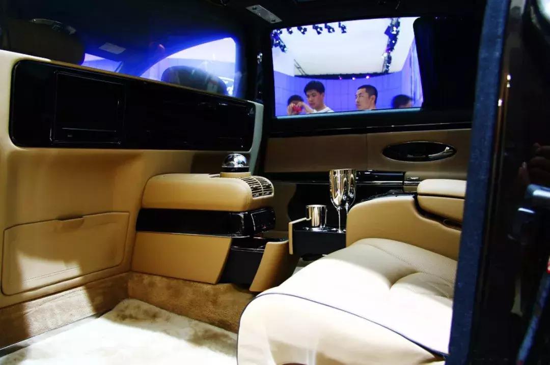 迈巴赫齐柏林 9000万迈巴赫图片-起航号