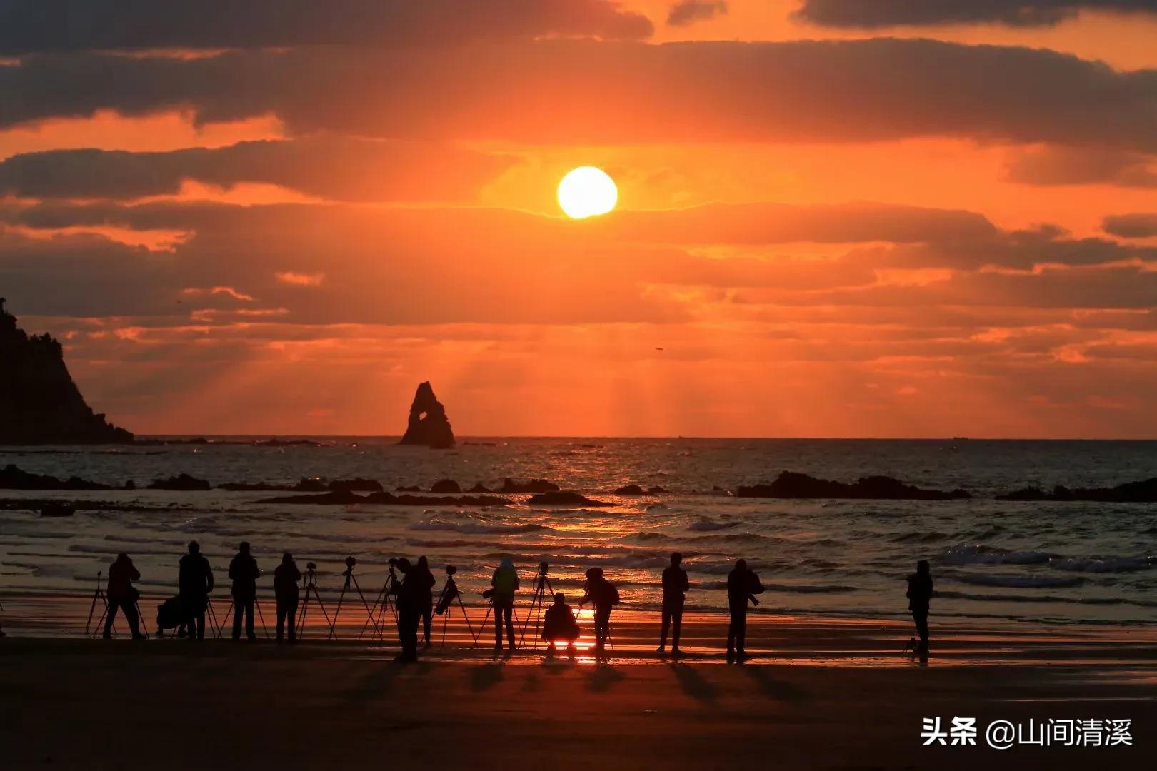 青岛崂山 | 美哉,石老人海上日出