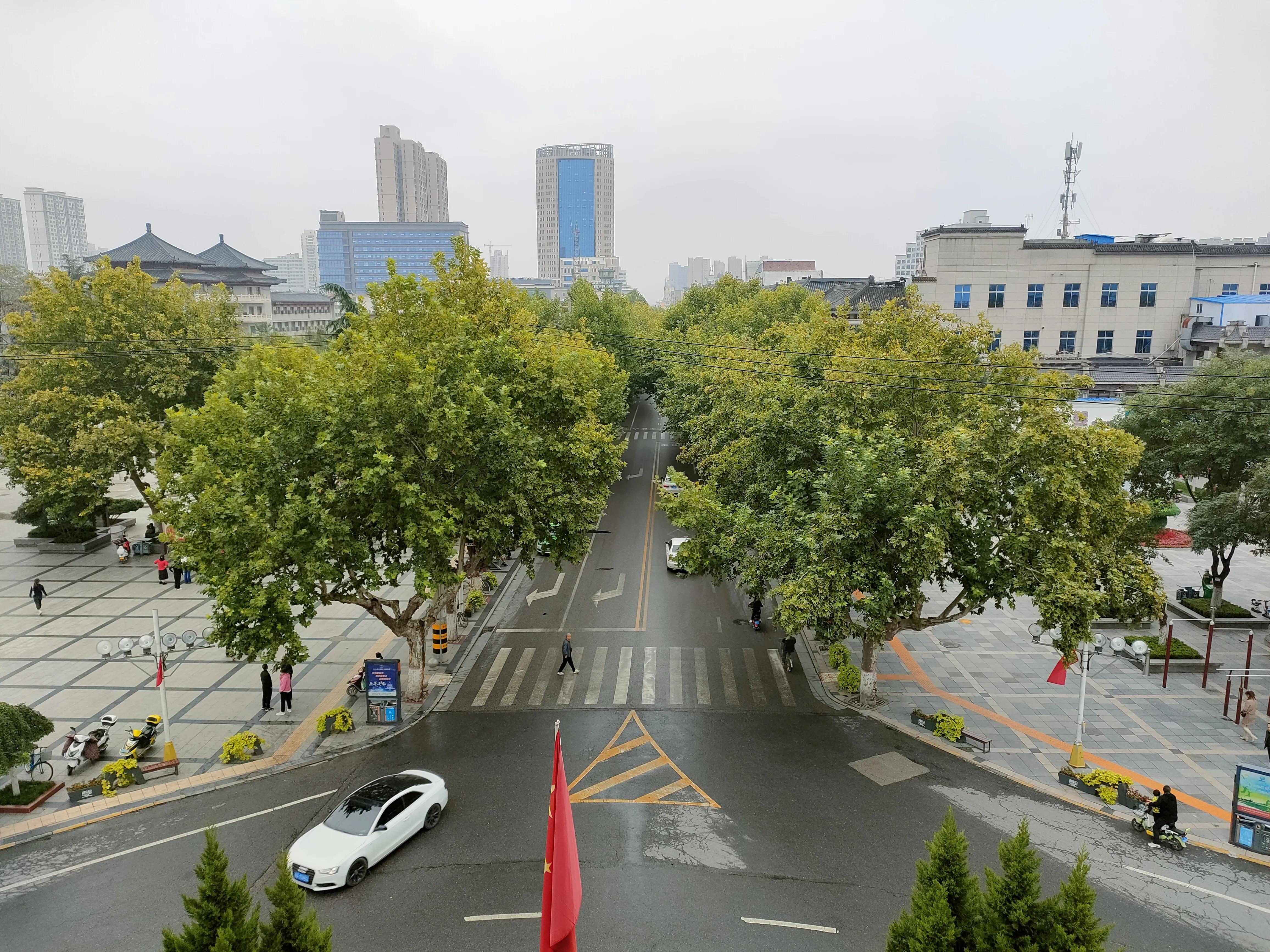 钟楼在西安哪个区(西安市鄠邑区的钟楼免费开放了，跟我一起去看看吧)