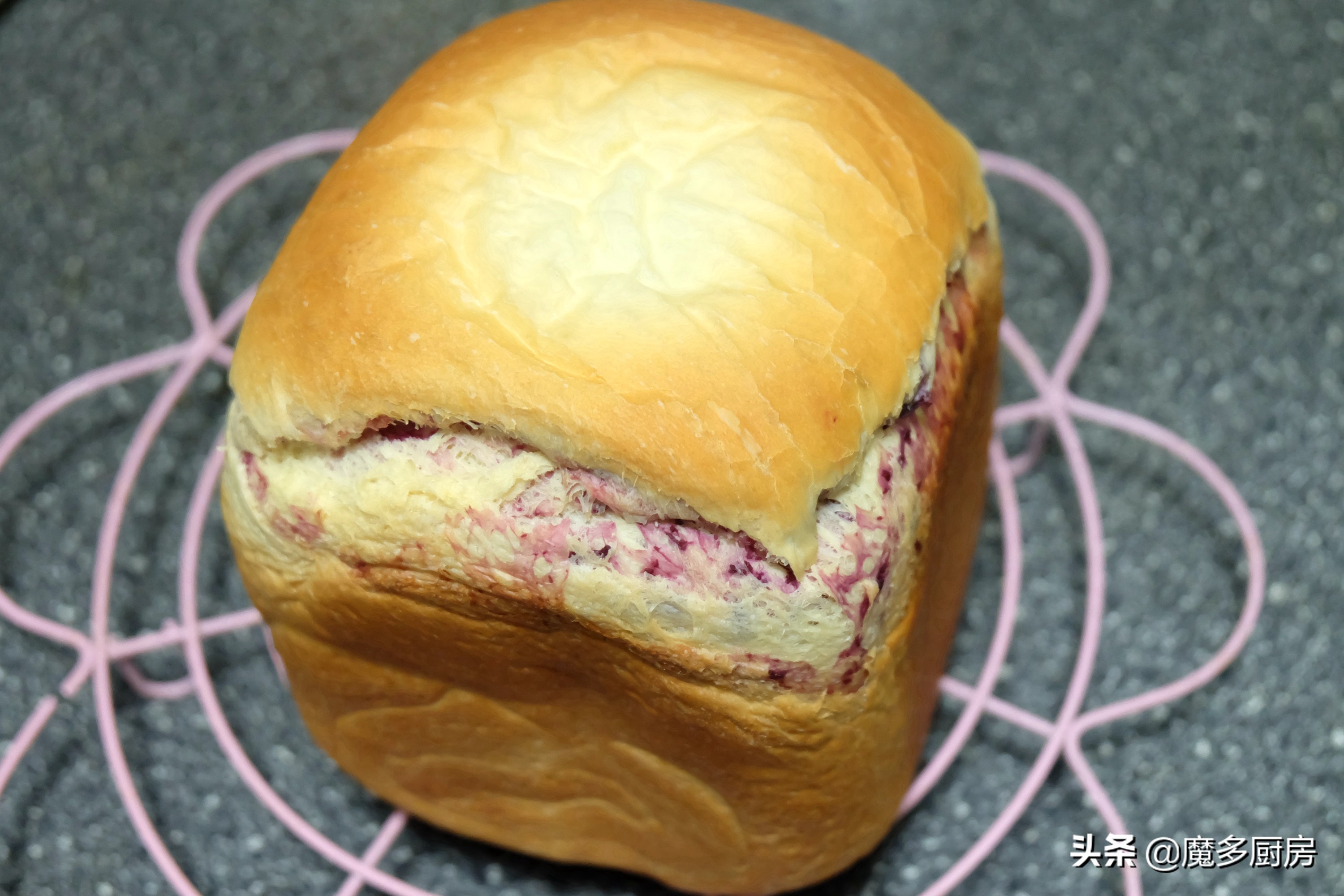 面包机制作面包的方法与步骤，自制面包怎么做又好吃又松软