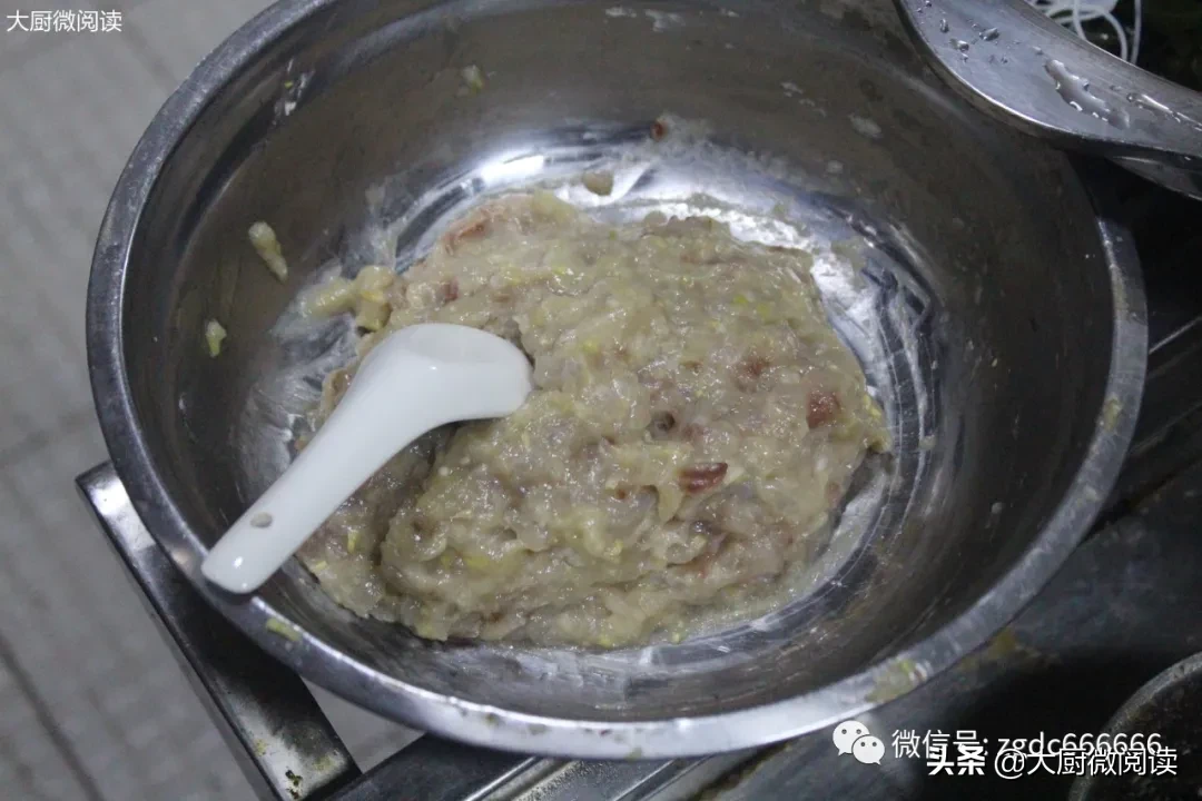 鱼鱼丸的做法大全（大厨公布6款鱼丸做法粒粒弹似乒乓球）