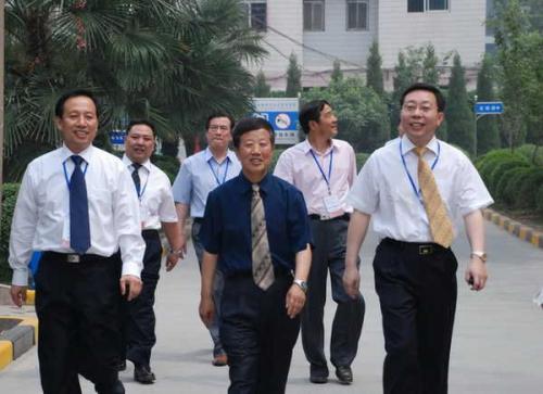 想进国企？这4所学校毕业之后可轻松进国企，分数低却含金量高