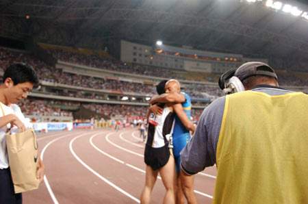 人类110米栏史上最快的8次成绩，刘翔仅1次，有2人2次上榜