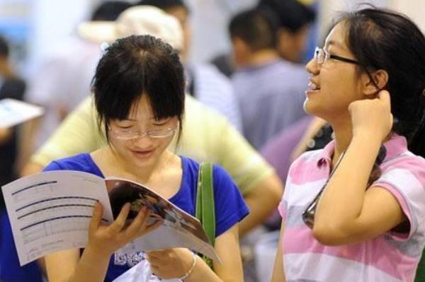 高考本科二批招录已经开始，录取结果为啥查不到，是落榜了吗？