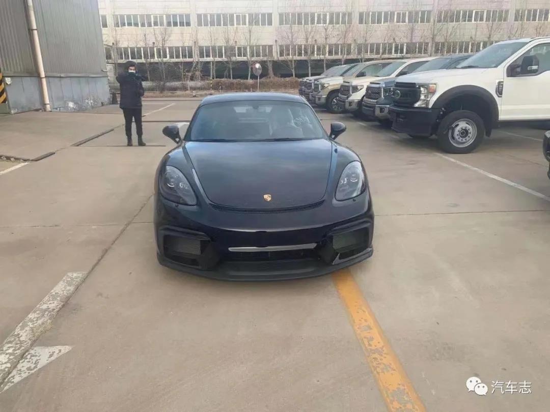 落地或超200万的718受追捧，订配额需50万，保时捷官宣引进GT4 RS