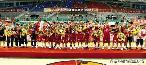 凤铝为什么进入不了cba（广东凤铝男篮起诉中国篮协，以死维权被迫解散）