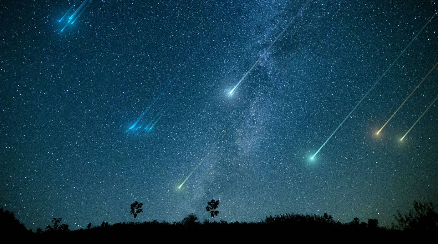 微微风簇浪散作满河星是谁写的微微风簇浪散作满河星描写了一幅怎样的