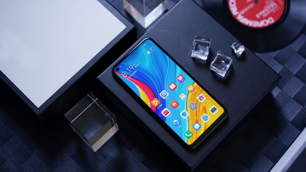 华为10手机价格华为畅享10上手测评