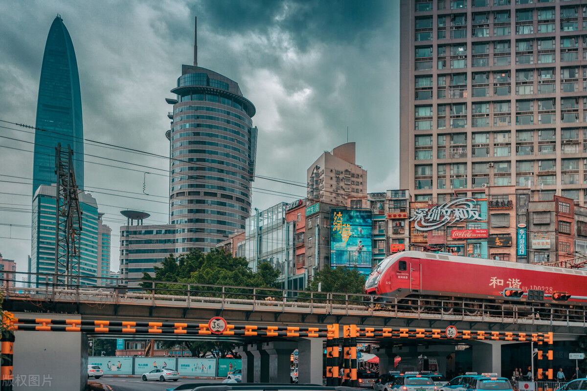 在深圳的湖南人有多猛？街上10人里3个湖南人，7000多家湘菜馆