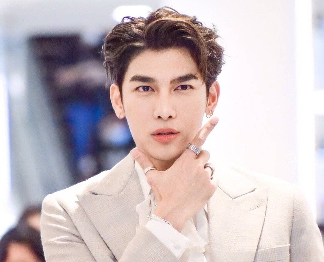 恋爱中，男人也喜欢听好话，学会这样夸他们，能让感情迅速升温