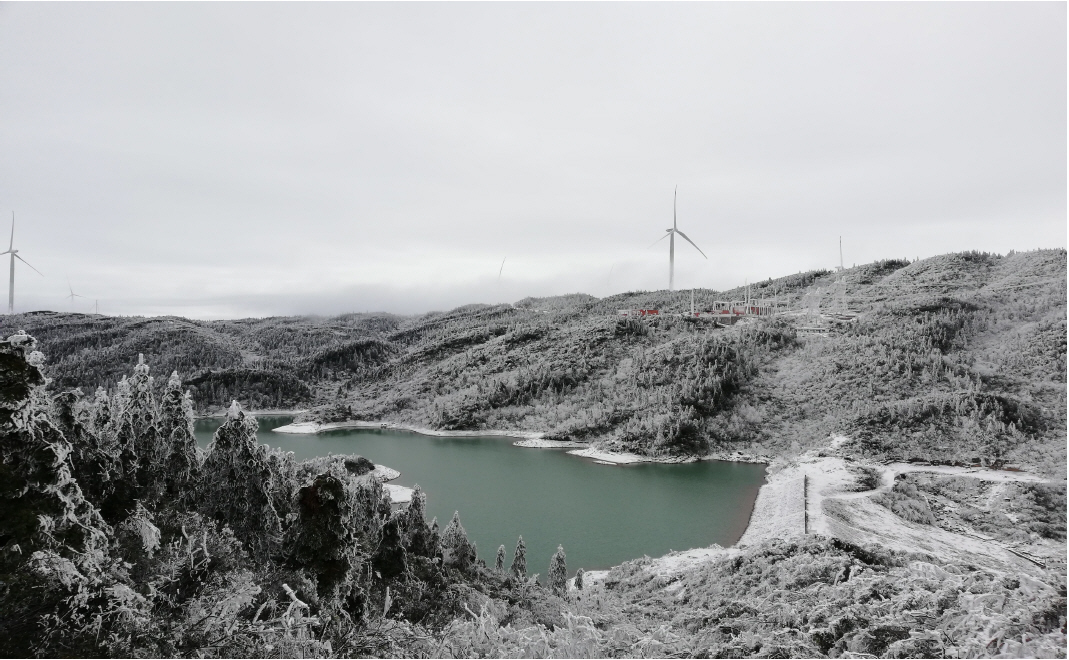 黄花岭雪景图片