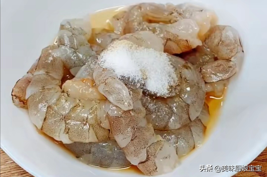金玉满堂完整版在线观看(饭店招牌菜“金玉满堂”这样在家做，色香味俱全比饭店做得都好吃)