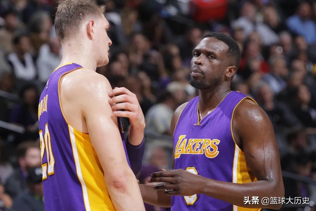 nba球队为什么可以裁掉球员(被NBA禁掉的条款！历史仅一次，多人因它被裁，为何突然消失？)