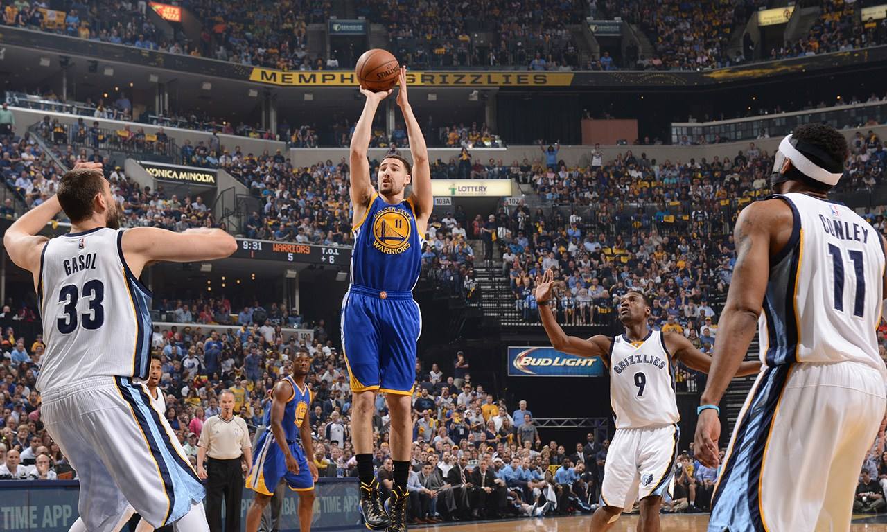 nba有哪些人是硬手投篮(投篮姿势最帅的球员！安东尼动作如流水线，而看他投篮是一种享受)