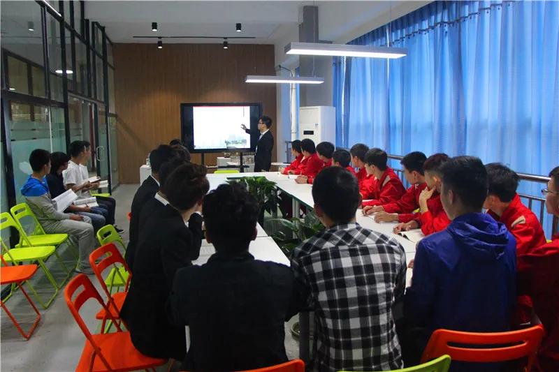 成都主城区里的大学！四川长江职业学院2021年单招计划公布