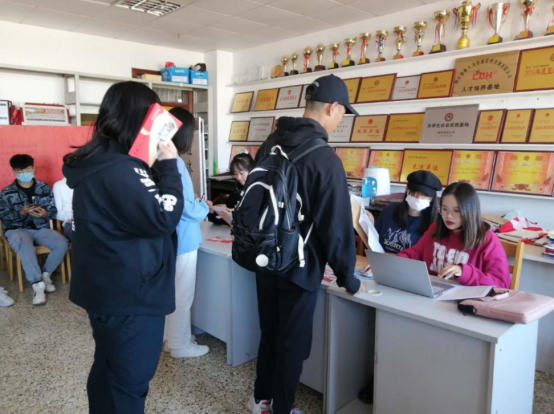 大一新生入学后，还要经历一次“资格复核”，不合格者或会被劝退