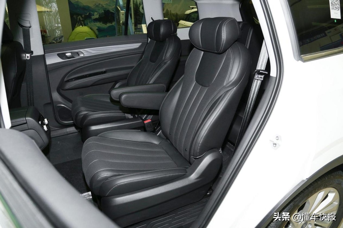 20万左右落地的2.0T中大型SUV，解析福特领裕铂领型