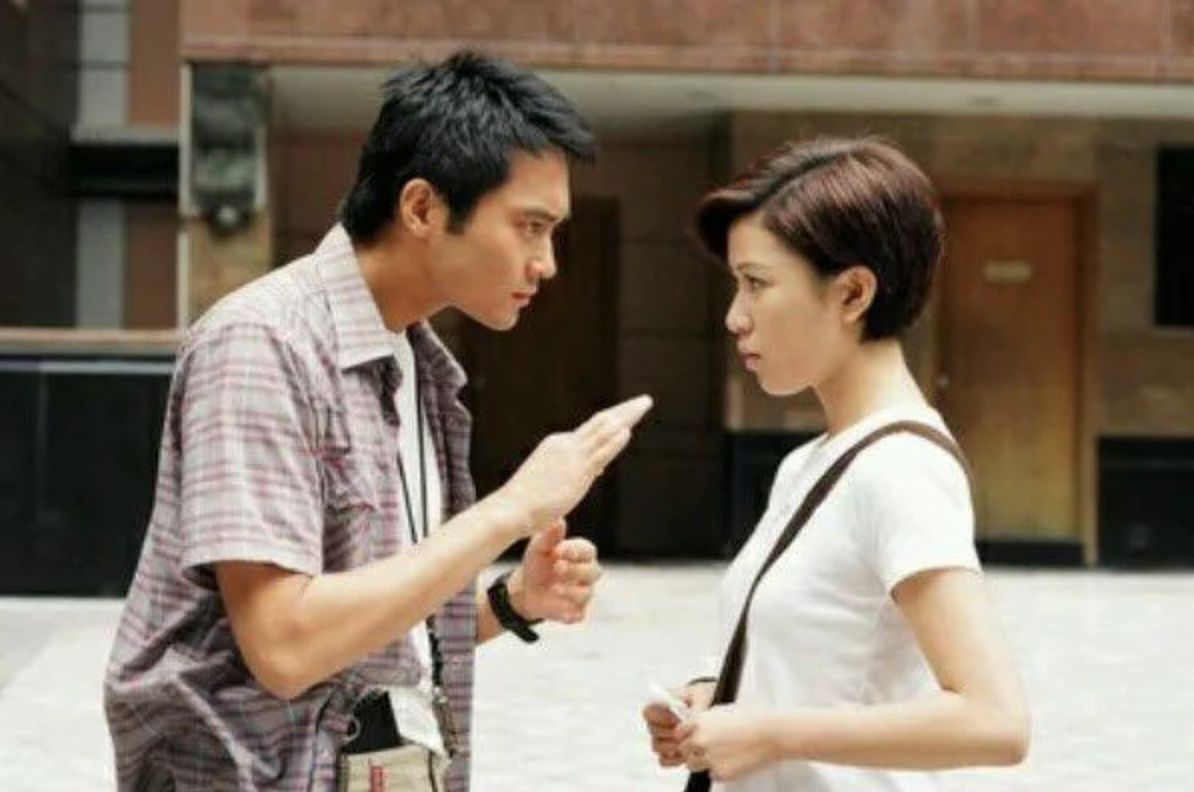 后,媒体曝出两人因戏生情,甚者更是传言佘诗曼插足张智霖和袁咏仪的