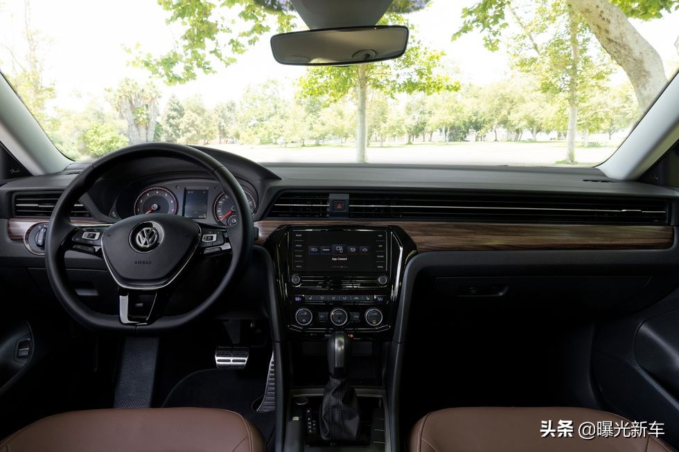 大众帕萨特，官方图片，2022款，新车上新，你喜欢吗？