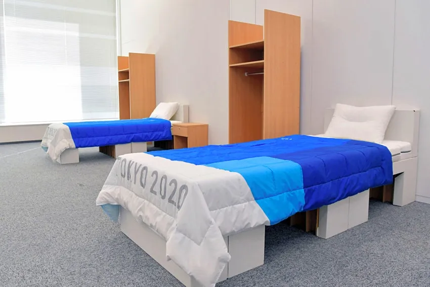 东京奥运村堪比“群租房”，床是纸糊的，官方：有钱去住酒店啊