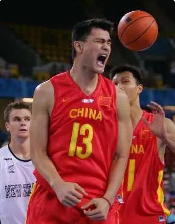 篮球是轻的还是重的好(阻碍中国男篮腾飞的因素有很多，NBA算一个！)