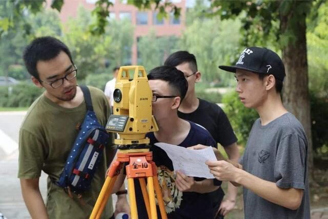 东南大学有哪些王牌专业？除了建筑学，还有这3个专业，享誉世界