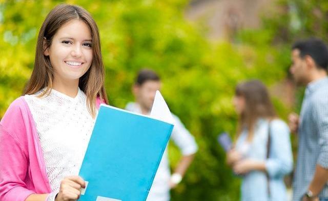 我国有多少研究生，博士？本科生的数量真的多到“烂大街”了吗？