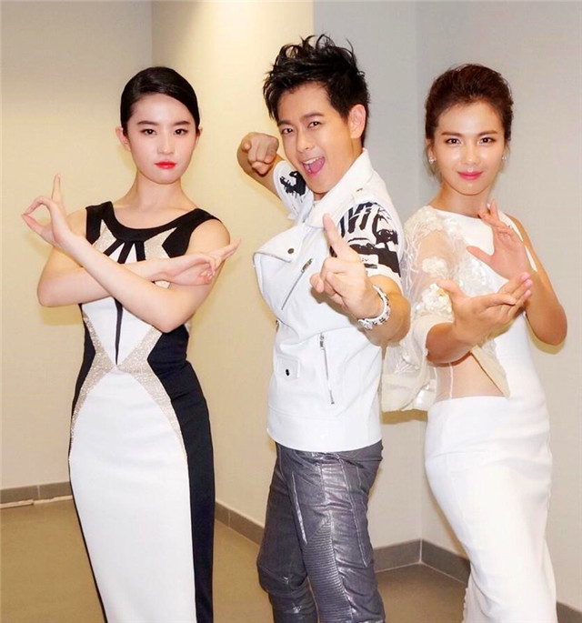 刘亦菲和曾轶可 刘亦菲曾轶可天涯-起航号