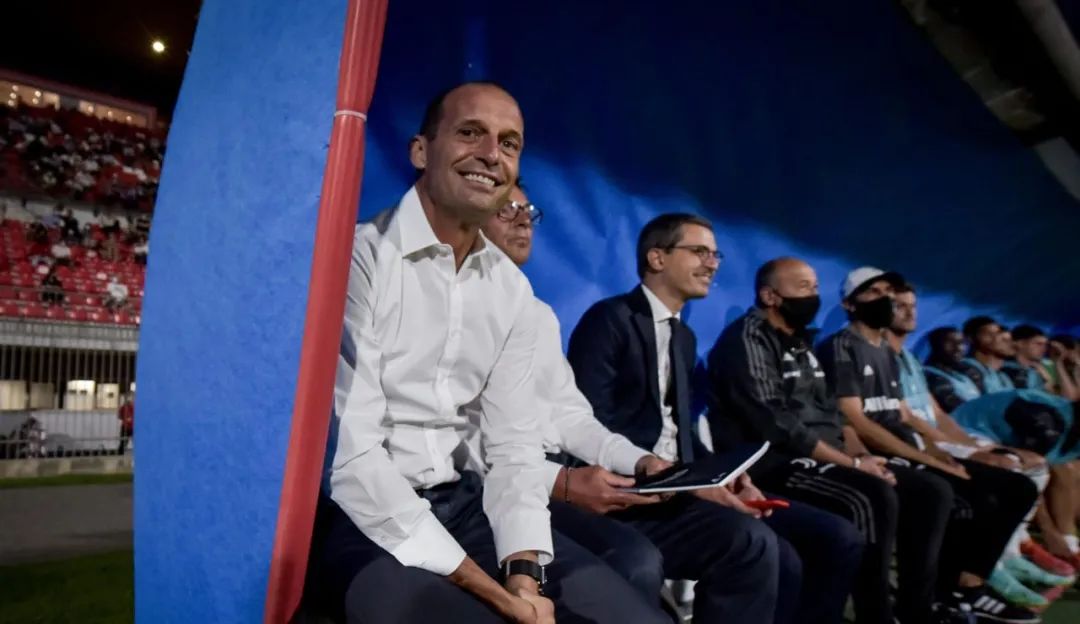 若热将在周四到达都灵城报道（尤文战胜蒙扎捧起贝卢斯科尼杯，桑托斯锋线新星将以300万欧加盟）