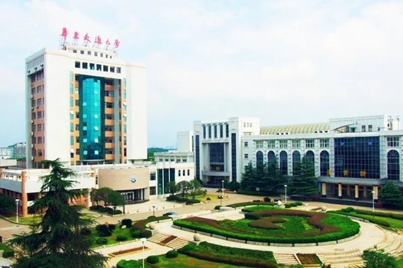 江西46所高校排名！“江财”进前3甲，看前10强高校都是哪所