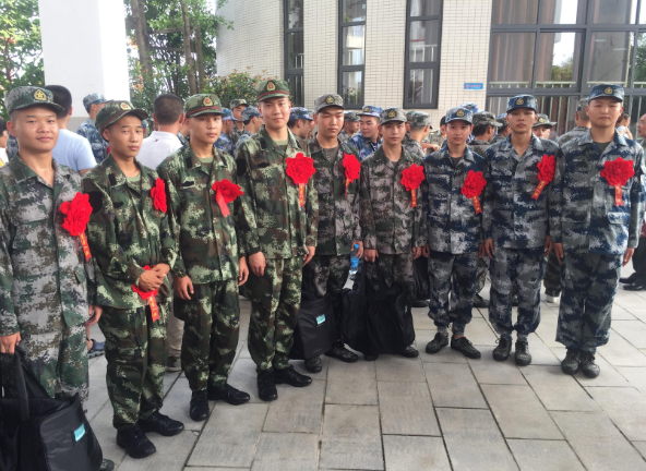 2021年征兵时间确定，大学生入伍好处多，你做好从军准备了吗