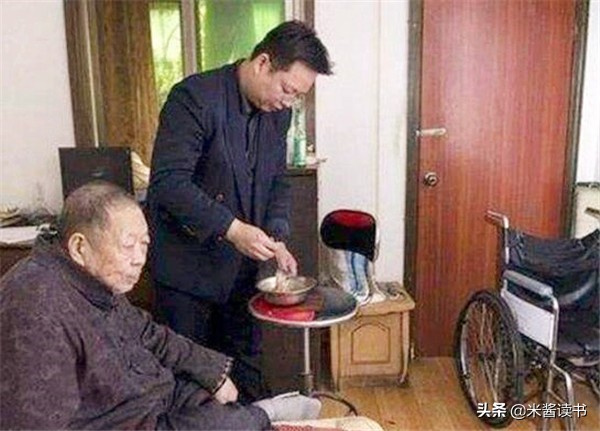 24年了，以538分上清华，17年未参加同学会的湖南状元，如今怎样