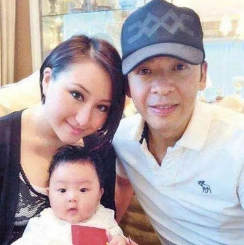 5位港圈中的“渣男”，陈浩民借醉狼吻女模特，罗嘉良被指弃糟糠