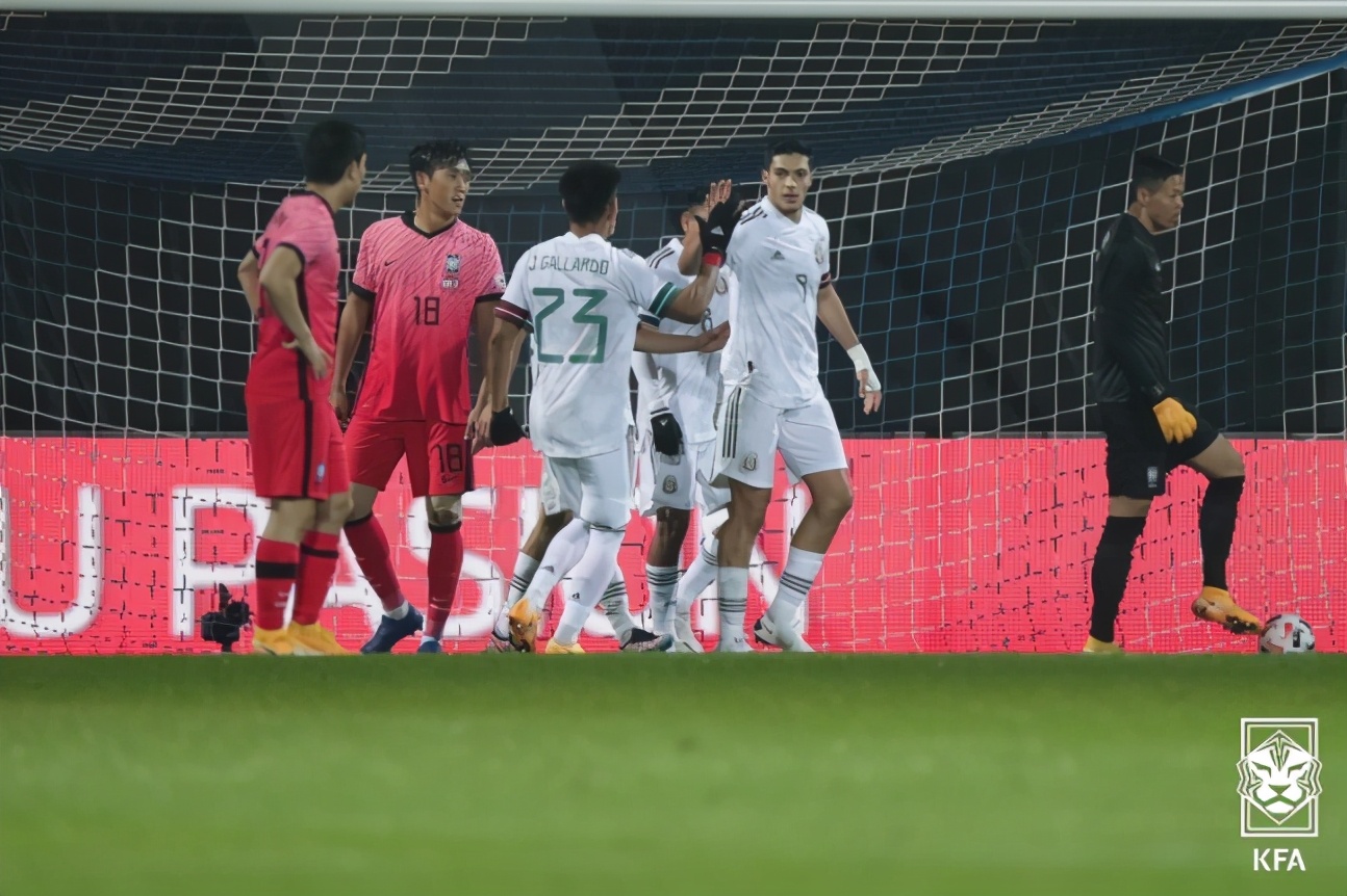 韩国对墨西哥男足(残阵遭遇黑色四分钟，本托军团2-3惜败墨西哥)