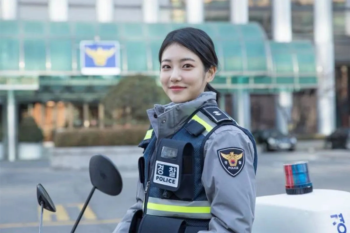 韩国警察文化:做巡警32年才能升管理层?正当性不被民众认可?