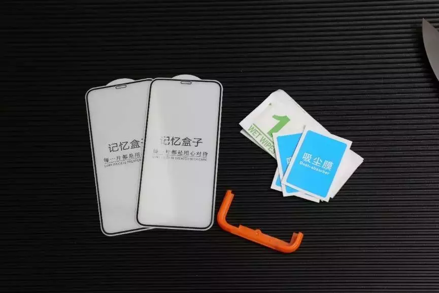 变着方法弄碎我的iPhone手机膜-17款钢化玻璃膜大横评