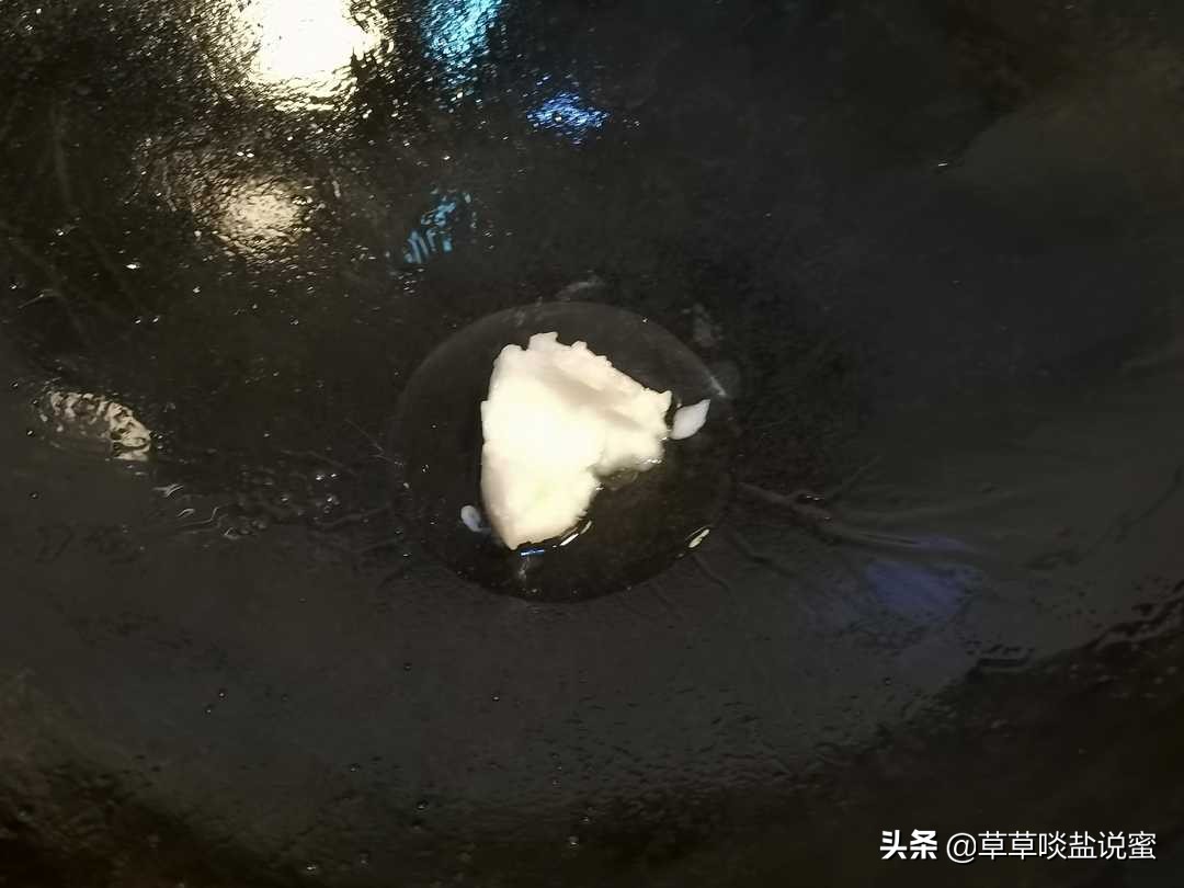 春雷滚滚吃竹笋，少许酱油，简单红烧，绝美春之味