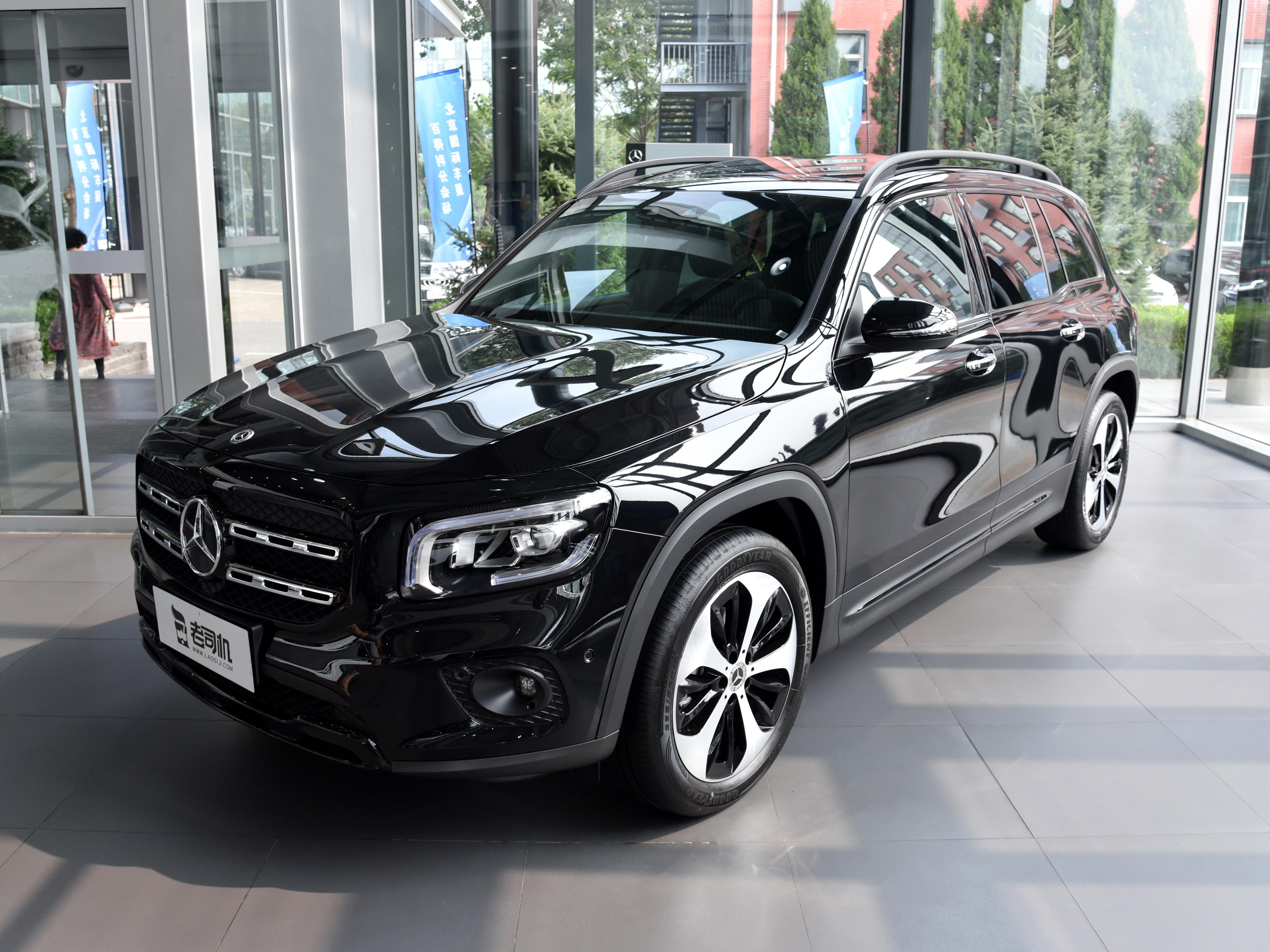 7座suv还是豪华品牌,入门价格实惠油耗只要7l,实拍奔驰glb