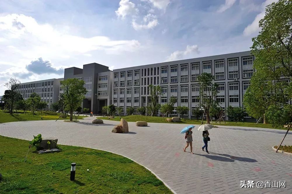 珠海这所大学，全是帅哥！我恋爱了！