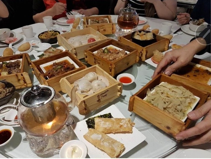 饭店用英语怎么说？中英文对照学习指南
