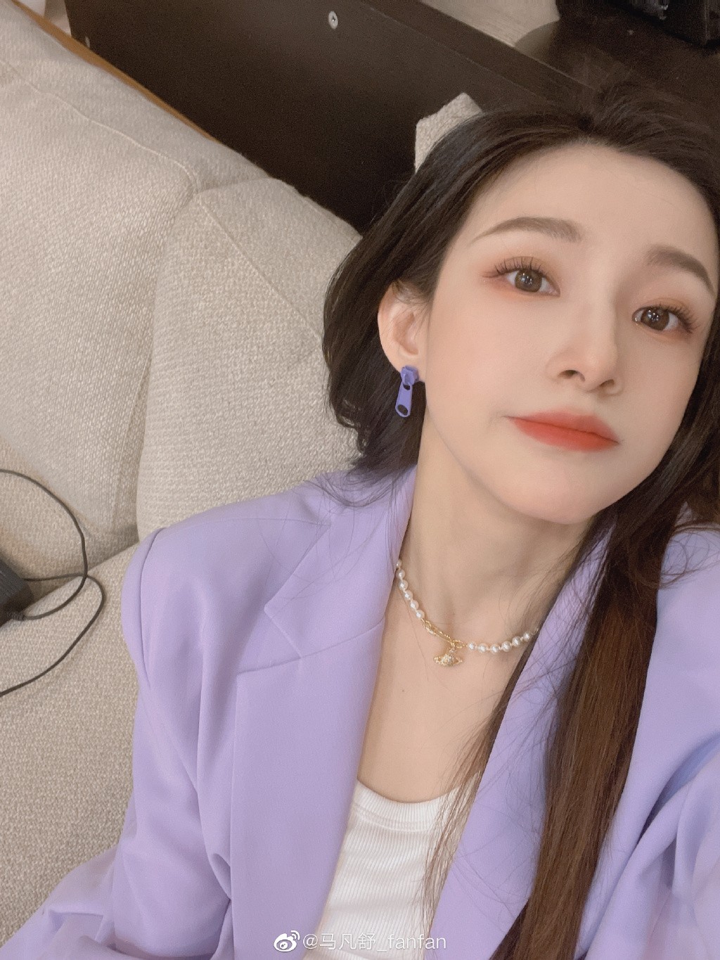 千里挑四！出现在文艺汇演上的领诵员冯琳，会是下一个王冰冰吗？