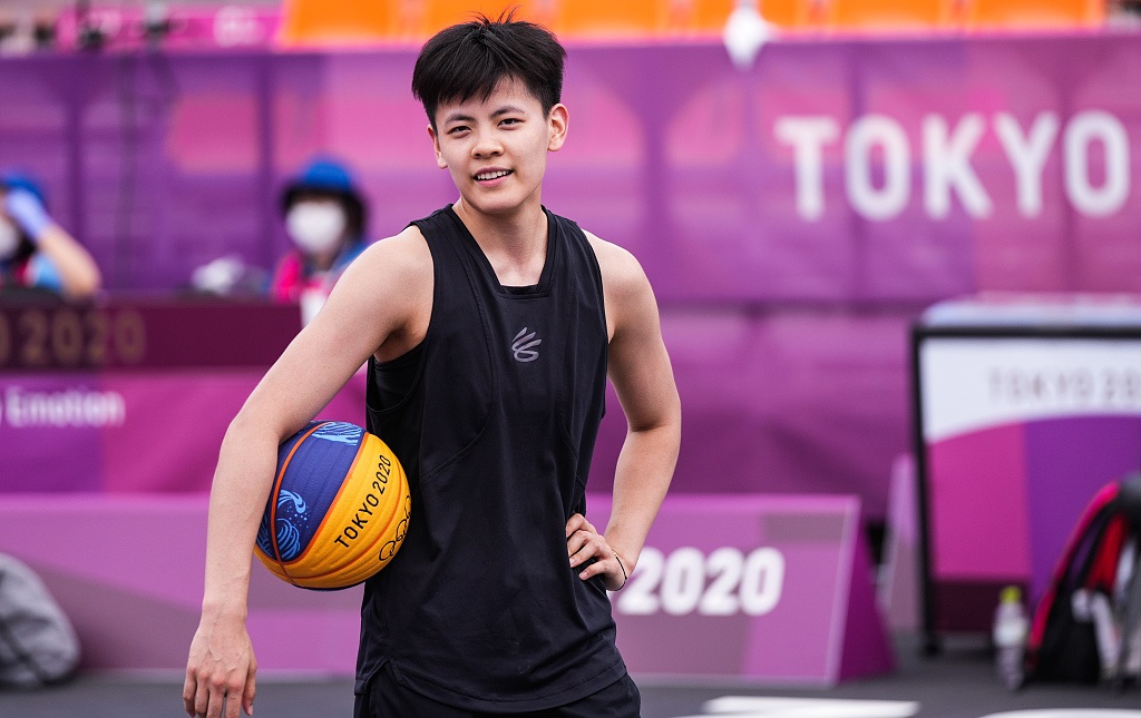 为什么杨舒予不参加打世界杯(篮球女将杨舒予:19岁征战东京,因帅火爆