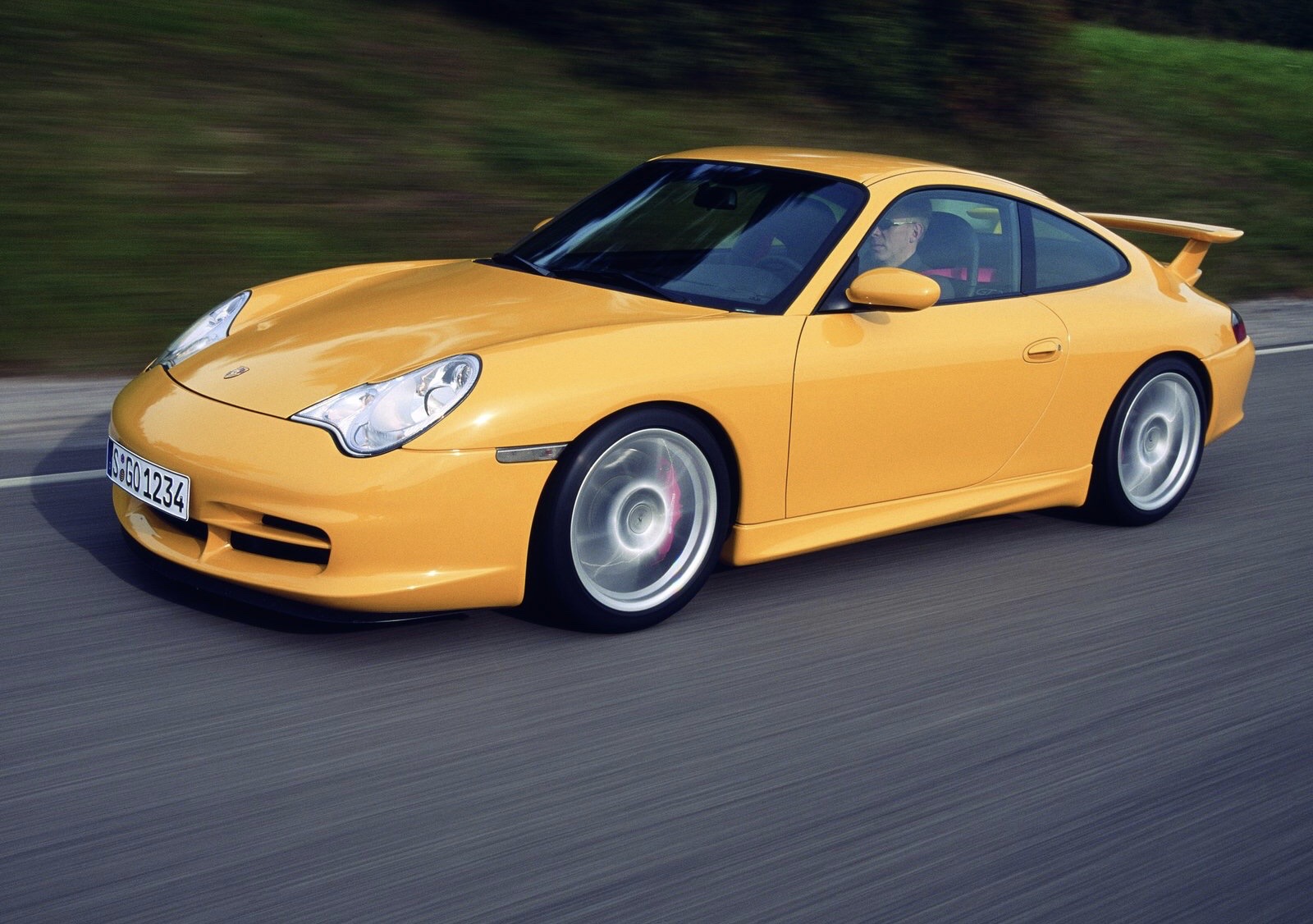「经典回顾系列」再完美一点 2004款保时捷911(996.2) gt3