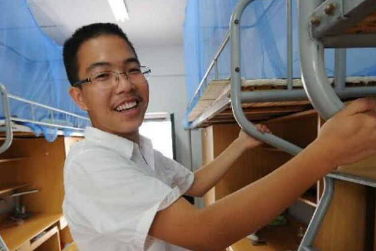 高考特殊满分作文，全文仅有755个字，却有30字阅卷组长也不认识