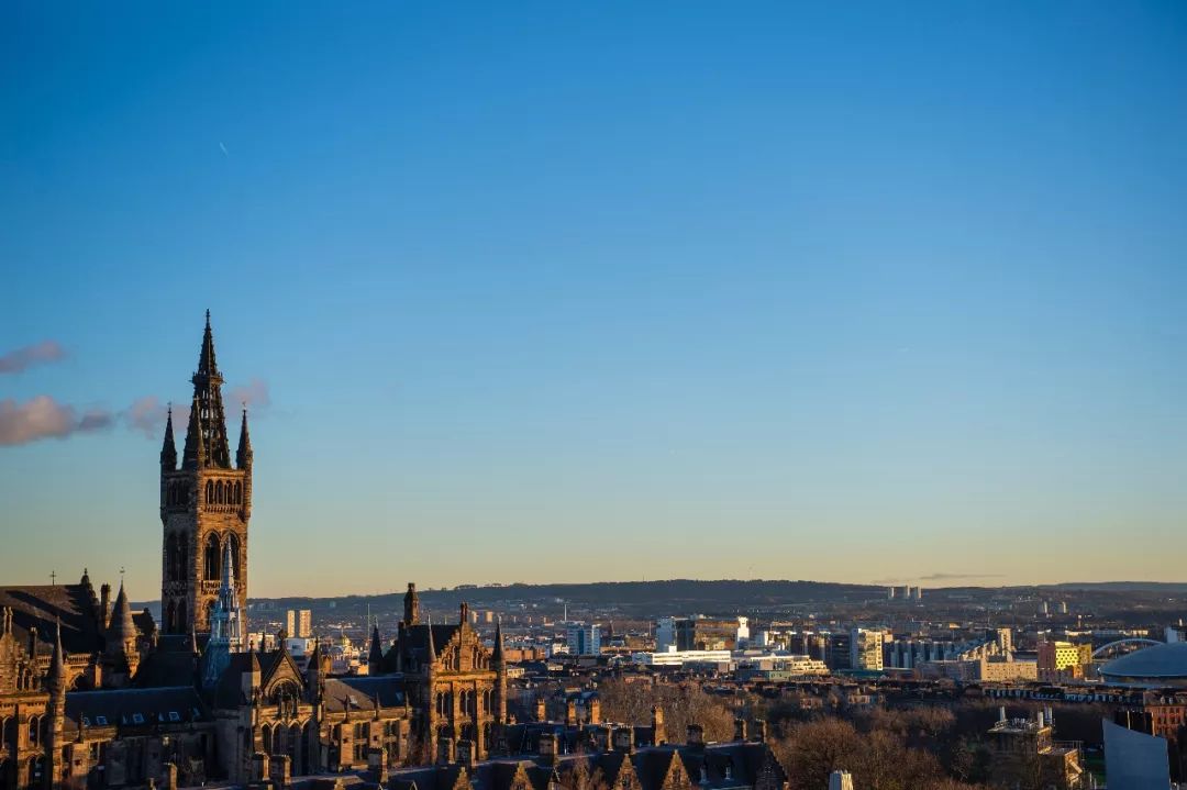 格拉斯哥大学：英国最古老大学，颜值与实力并存